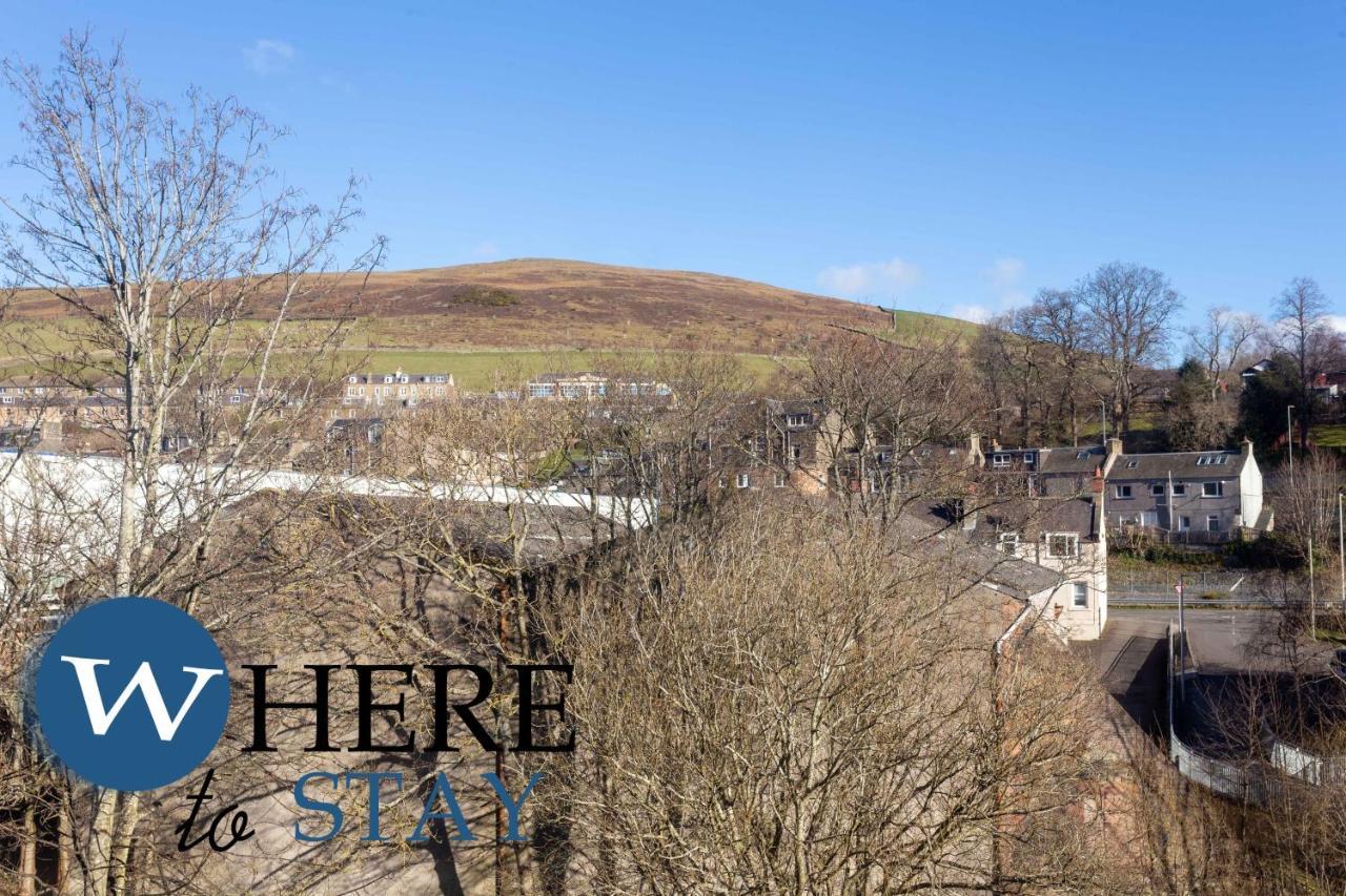 Bright 2Bed Apartment In Galashiels City Centre Kültér fotó