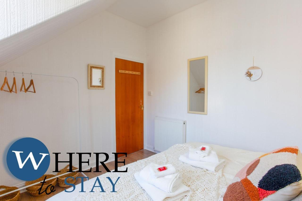 Bright 2Bed Apartment In Galashiels City Centre Kültér fotó