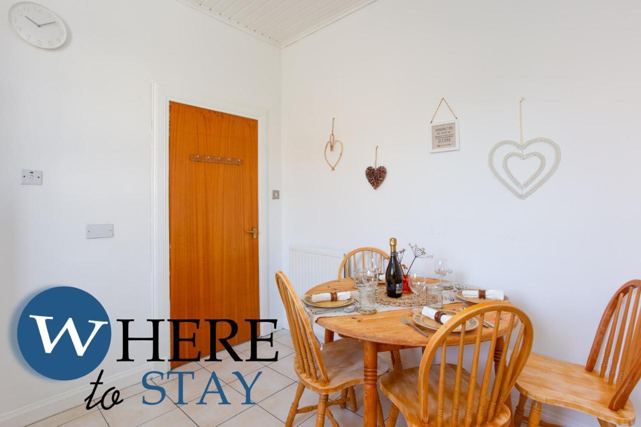 Bright 2Bed Apartment In Galashiels City Centre Kültér fotó