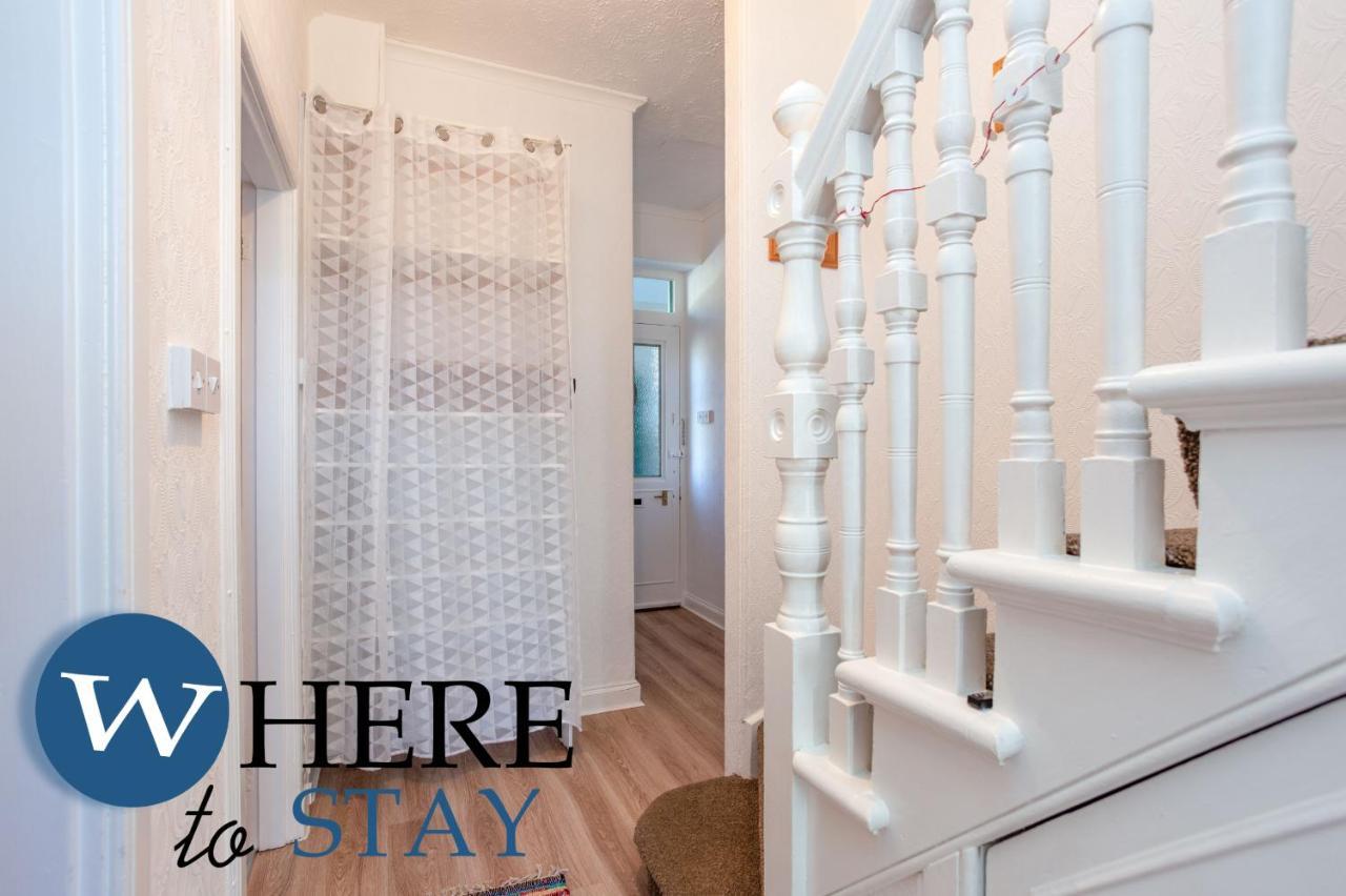 Bright 2Bed Apartment In Galashiels City Centre Kültér fotó